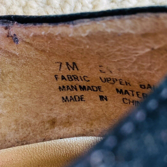 Vintage Pritzi Christmas Holiday Flats Dressy Shoes Black Velvet & Embroidery 7M - Picture 13 of 13